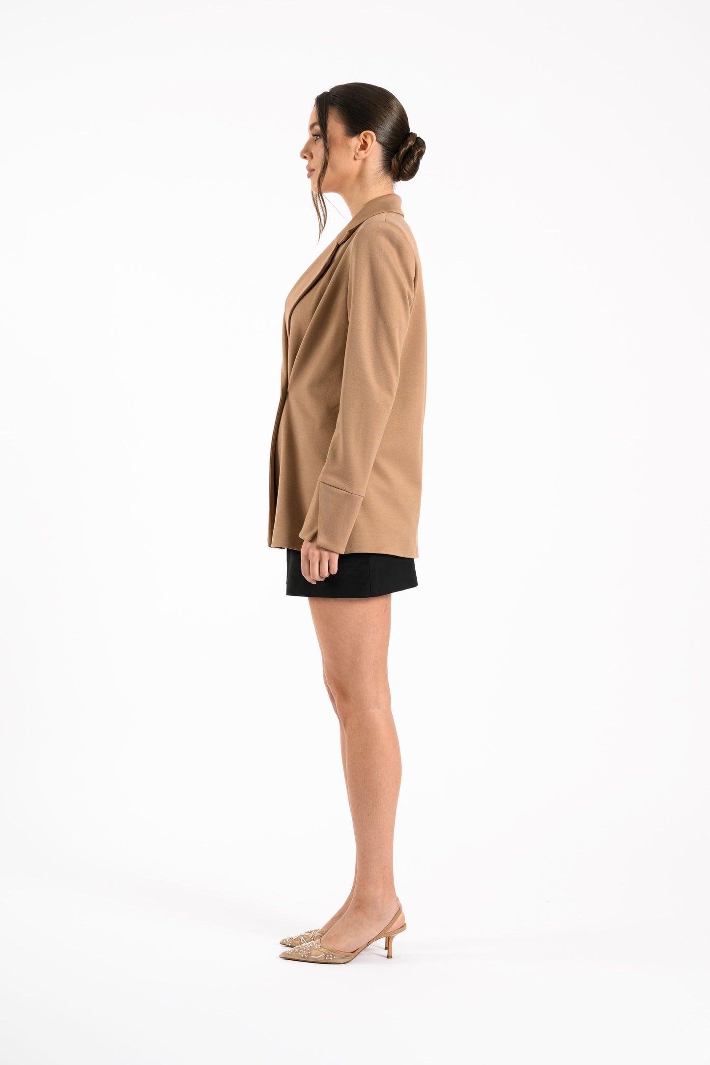 BLAZER WITH ELEGANTLY TAILORED SLIT CUFFS