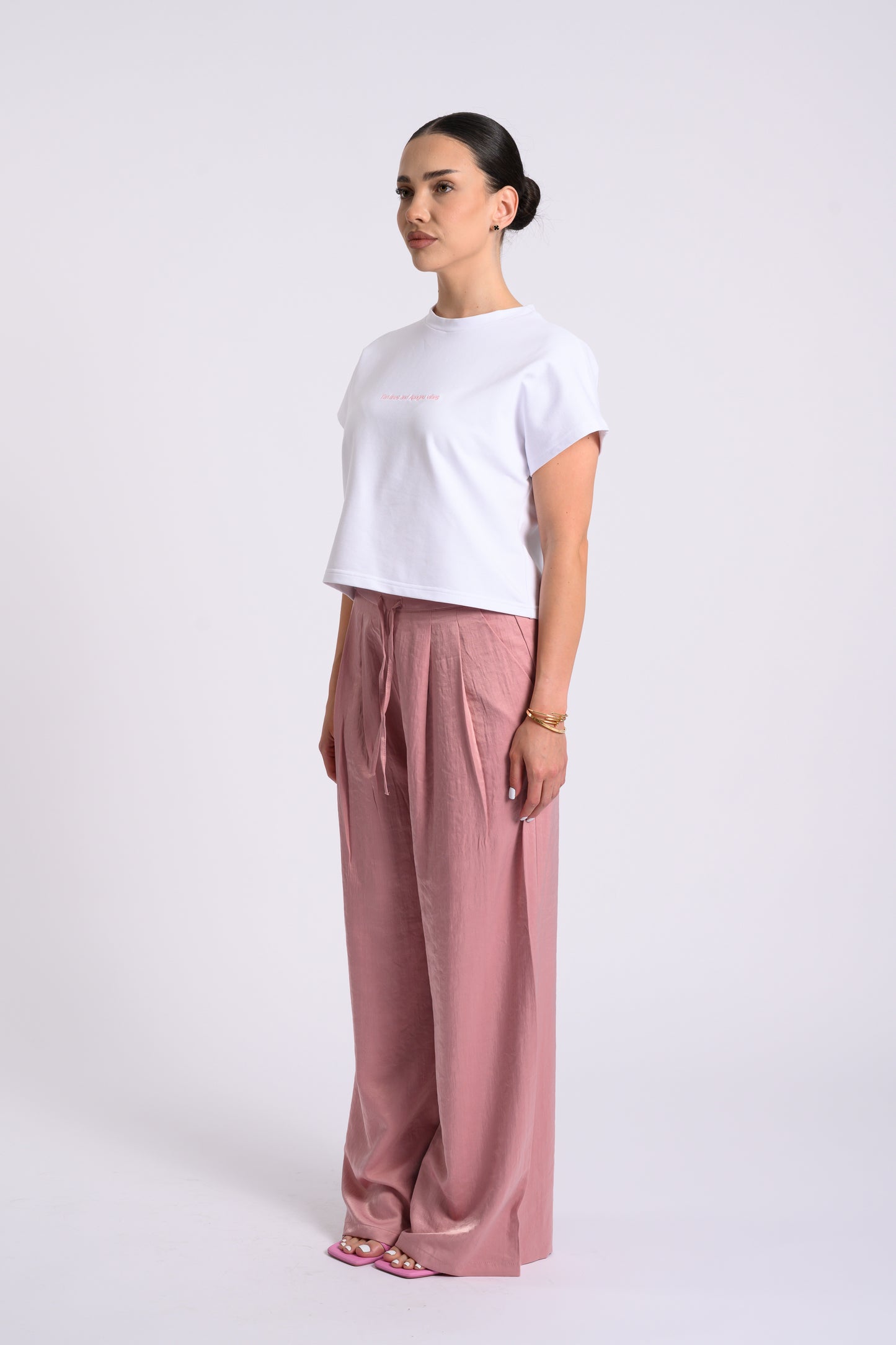 PINK EMBROIDERED TEE
