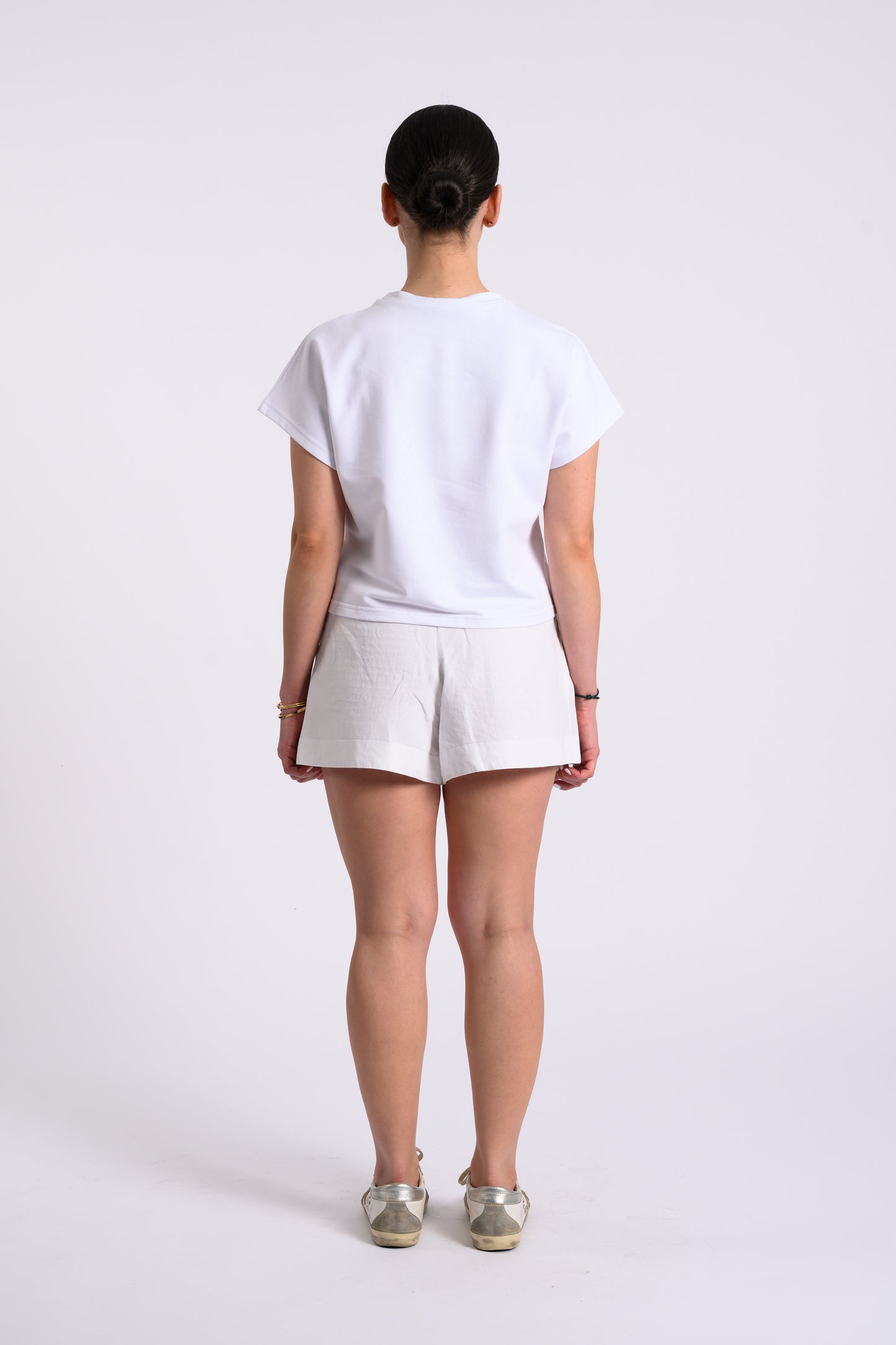 GREEN EMBROIDERED TEE