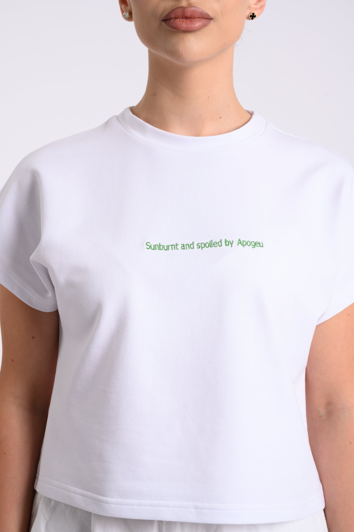 GREEN EMBROIDERED TEE
