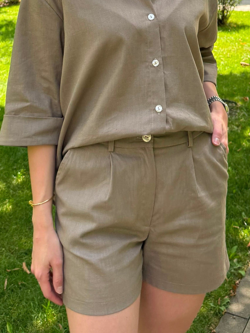 BROWN LINEN SHIRT