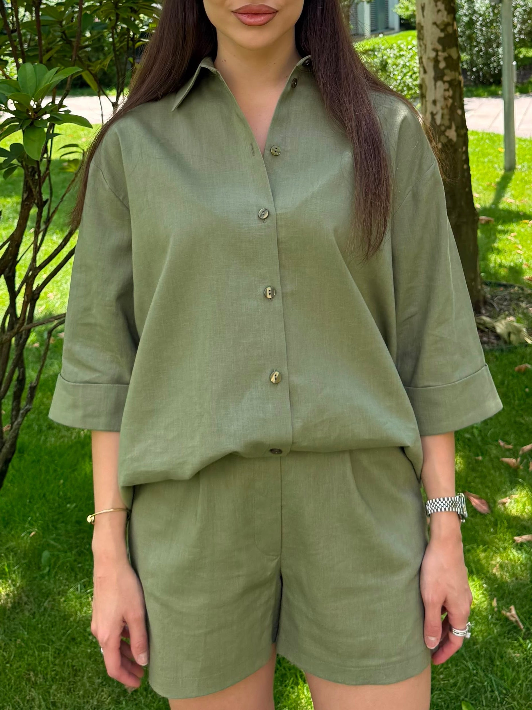 GREEN LINEN SHORTS