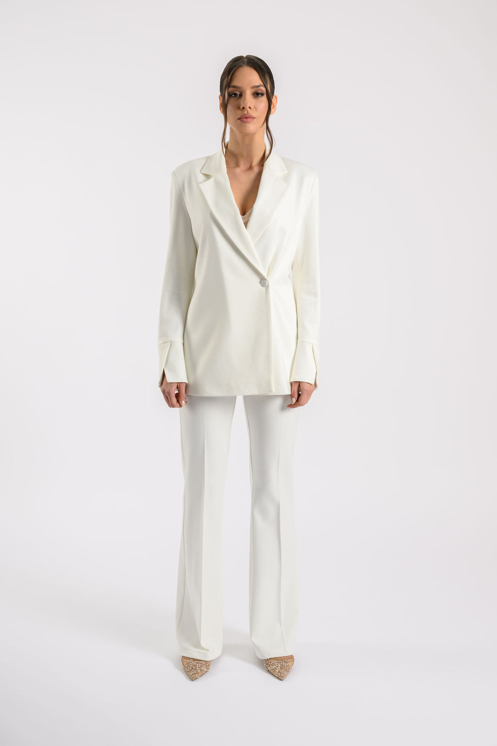 BLAZER WITH ELEGANTLY TAILORED SLIT CUFFS