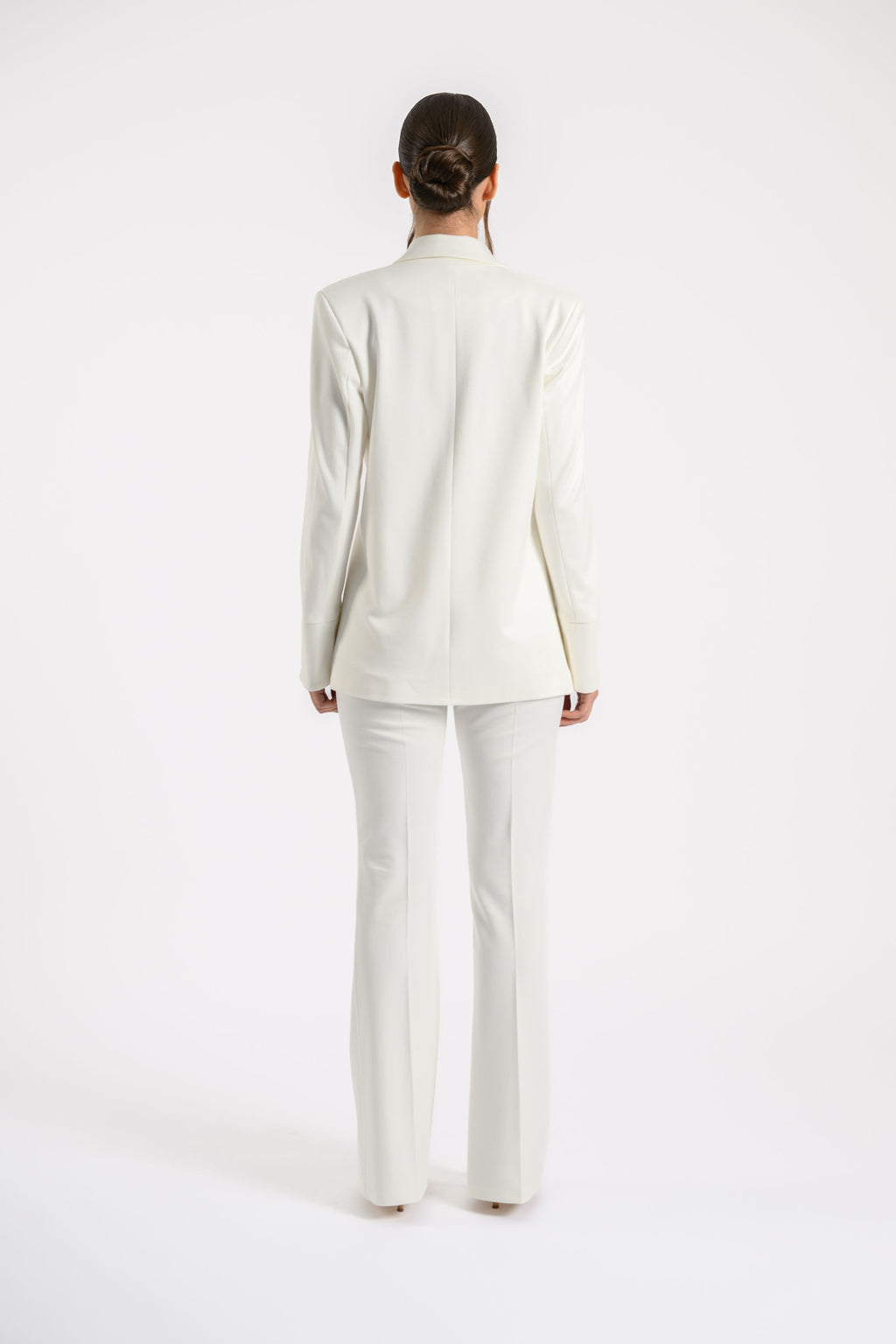 BLAZER WITH ELEGANTLY TAILORED SLIT CUFFS