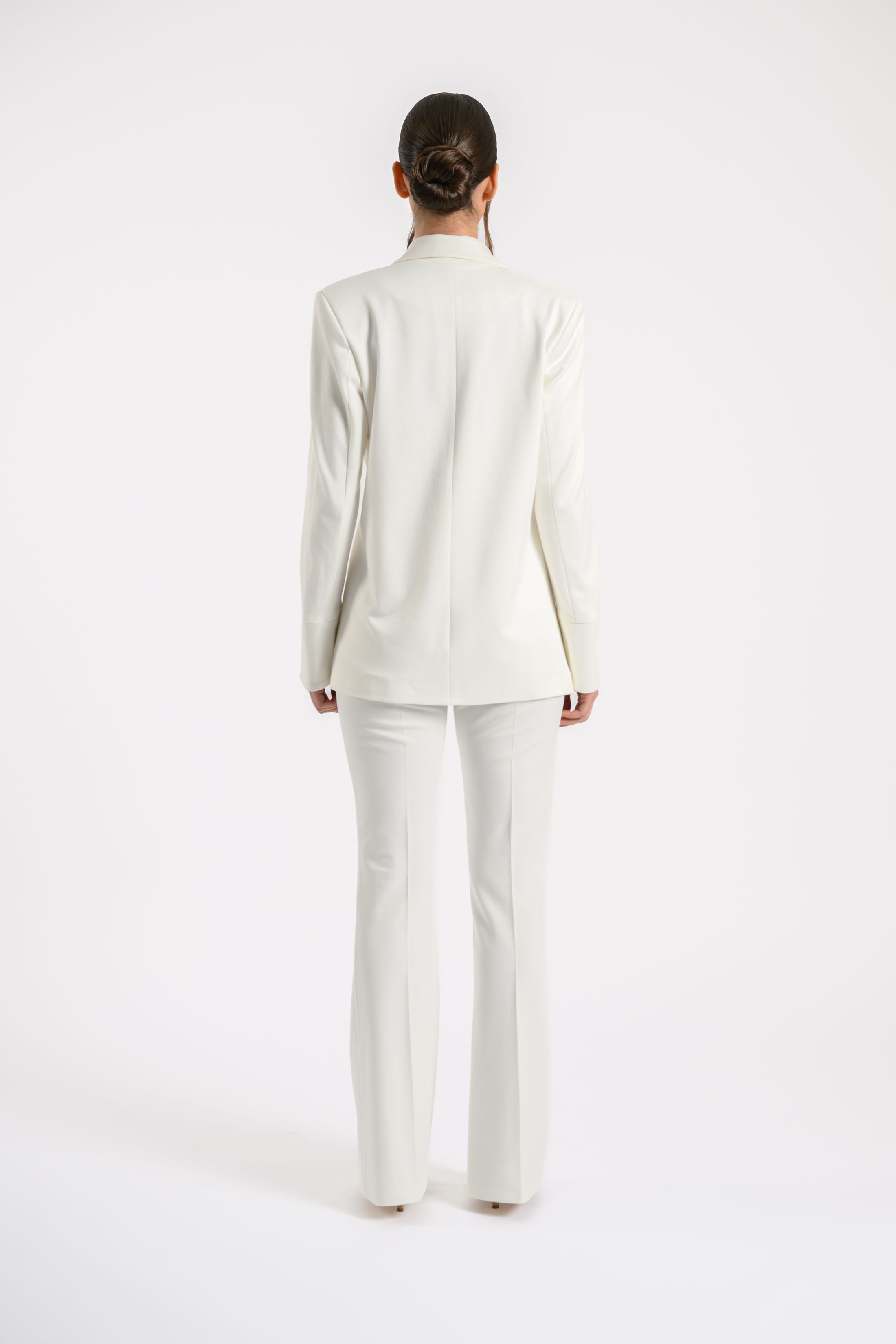 BLAZER WITH ELEGANTLY TAILORED SLIT CUFFS