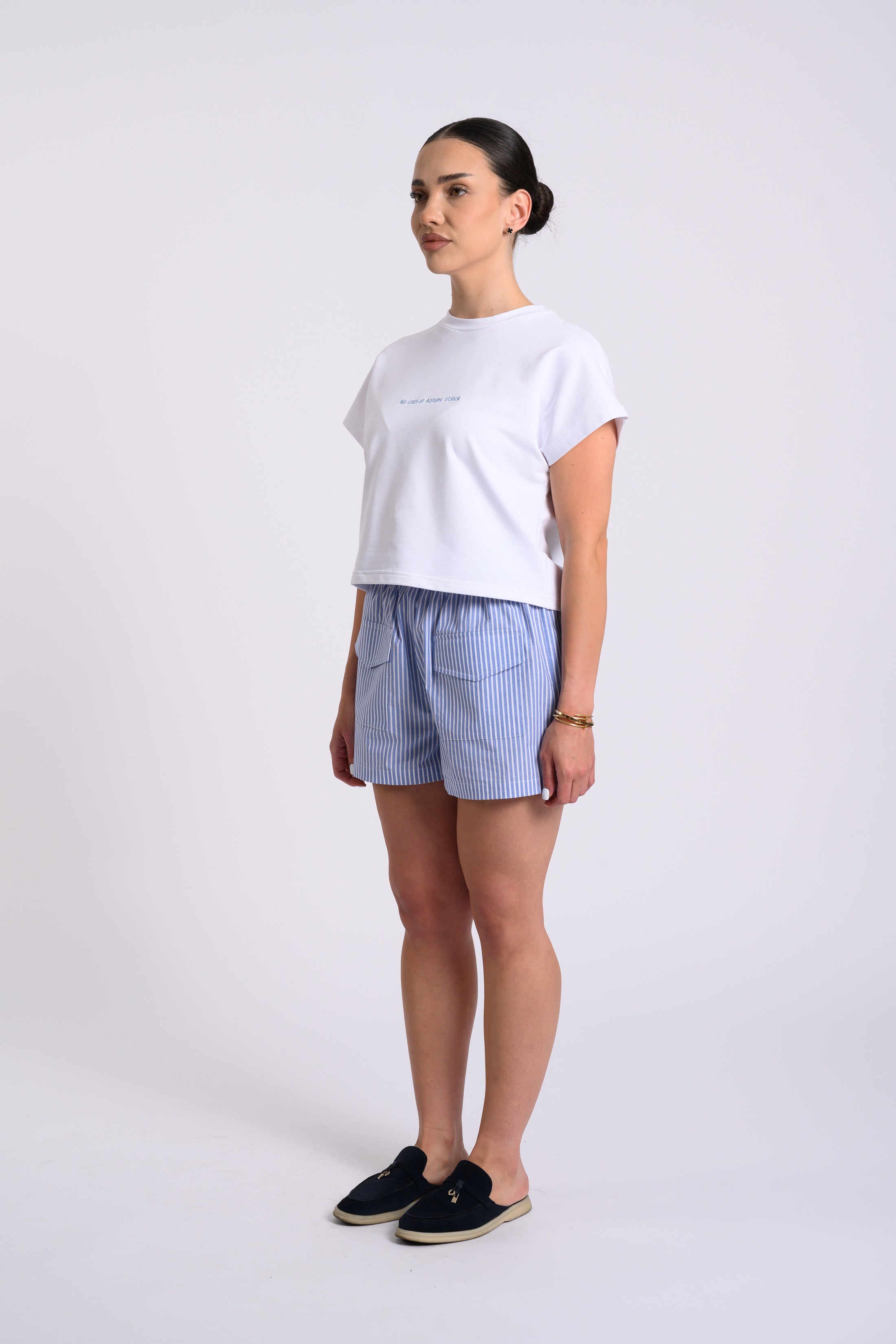 BLUE EMBROIDERED TEE